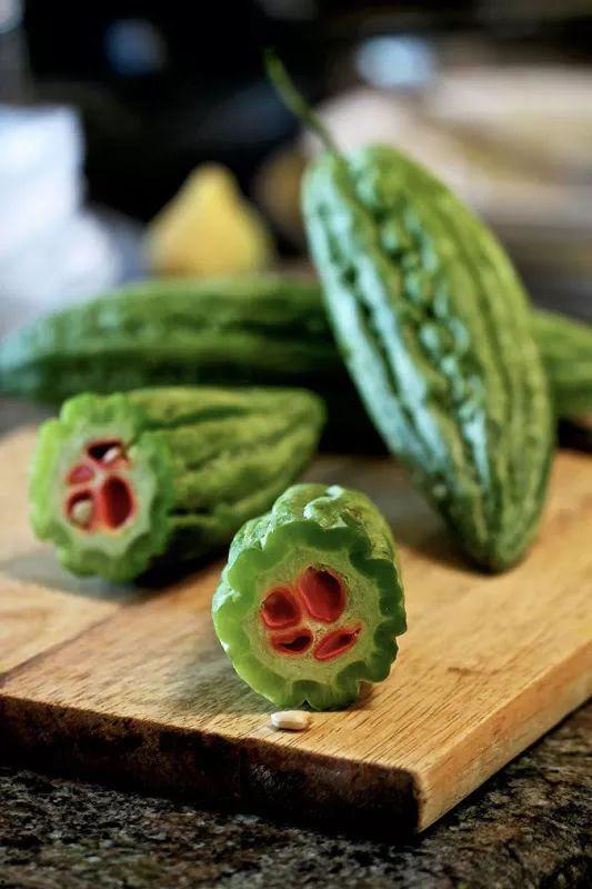 三叶草吃瓜说娱乐,娱乐圈幕后趣闻大揭秘